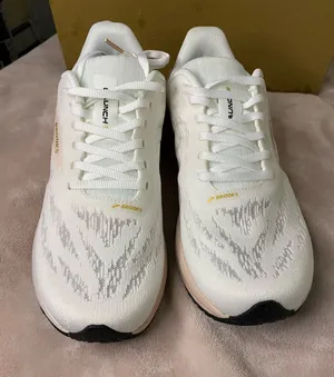Brooks Women's White & Blush Launch Running Shoes size 7 thumbnail 1