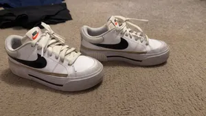 Nike Women’s thumbnail 3