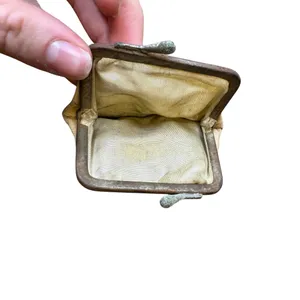 👜 Antique Silk Satin Coin Purse Mini Kiss Lock‎ Change Pouch Early 1900s 👜 thumbnail 6