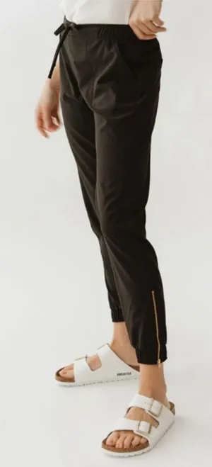 Albion Fit Jetsetter joggers with Gold‎ Zippers black Size XS thumbnail 1