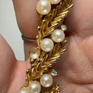 Vintage‎ Trifari Gold Tone Faux Pearl Leaf Necklace & Bracelet Set thumbnail 10