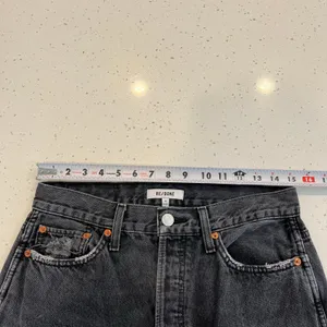 RE/DONE High Rise Loose Jeans in Washed Black with Rips Size 28‎ thumbnail 10