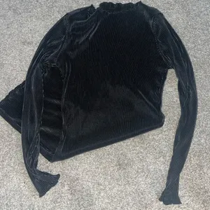 Black fun simple dress size small thumbnail 2