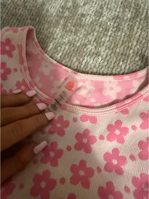 Boutique Tank Floral Crop thumbnail 2