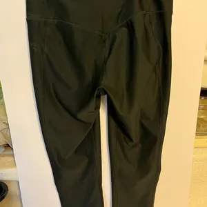 Nike Dri‎ Fit Women Capri Leggings Athletic Gym Core Workout Running Black Xs thumbnail 2