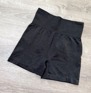 •SEAMLESS SHORTS• Gray Size M thumbnail 1