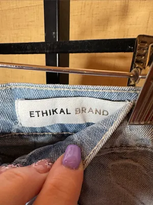 PTCL Heart Jacquard Barrel Leg Jeans Light Wash Size 29 / 10 thumbnail 4