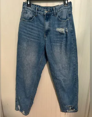 SheIn Women’s Mom Fit Jeans Size 30 thumbnail 2