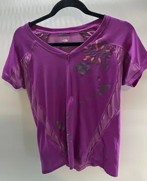 The North Face Purple Ladies Cycling Top Large Small Hole On Shoulder Outdoor‎ thumbnail 1