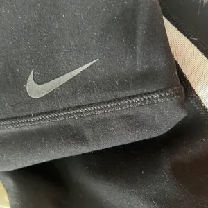 Nike dri-fit leggings- with mesh thumbnail 3
