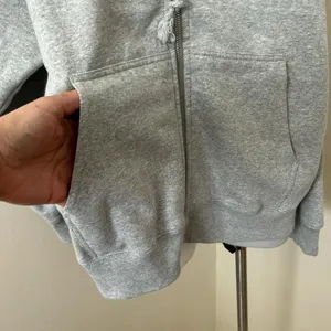 (NWT) Women’s Full Zip Gray Hoodie, One Size: L/XL thumbnail 3
