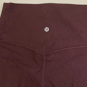 Lululemon NWT Align High Rise Shorts 6” Workmark Graphic Midnight Plum Size 4 thumbnail 8