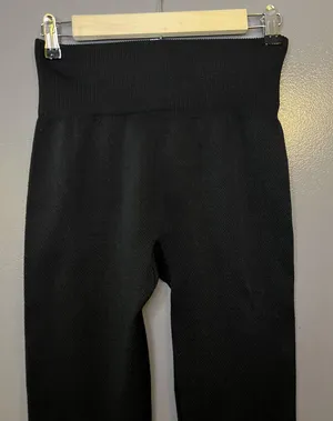 Tahari Leggings Womens L/XL Black High Rise Knit Herringbone Stretch Ankle Pants thumbnail 1