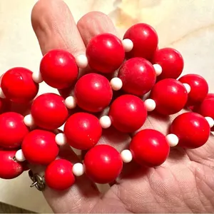 Vintage red beaded necklace thumbnail 3