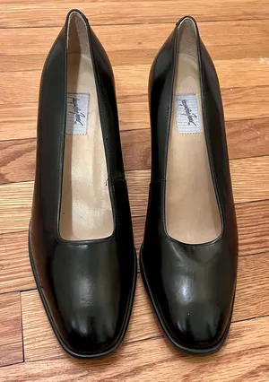 Jacqueline Ferrar Vintage Black Leather Block Heel Pumps Square Toe Shoes 8.5M thumbnail 1