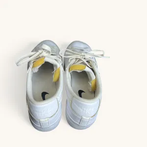Nike Blazer Low Platform Triple White Womens 8.5 Sneakers DD0292-100‎ thumbnail 5