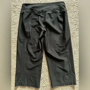 Nike Women's Black Dri-FIT leggings size medium thumbnail 3