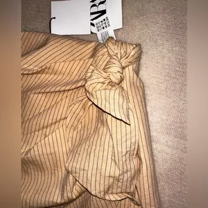 Zara skirt thumbnail 2