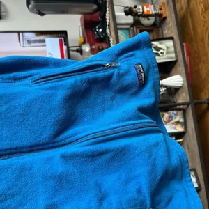 Patagonia woman’s blue vest‎ XS thumbnail 3
