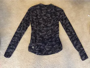 Lululemon Long Sleeve Top thumbnail 2