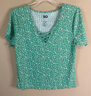Kohl's SO size large green floral top thumbnail 1