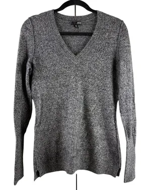 AQUA Cashmere Gray Marl V-Neck Sweater Charcoal Knit Quiet Luxury Medium‎ EUC thumbnail 1