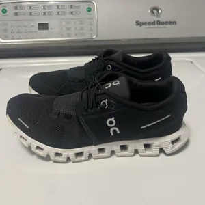 ON Cloud 6 Black/White Sneakers Super Foam 360° Comfort Running Shoes Women's 6 thumbnail 8