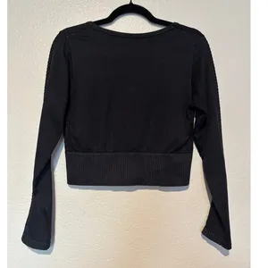 OFFLINE By Aerie Size XL Seamless Cable Square Neck Long Sleeve Crop Top thumbnail 4