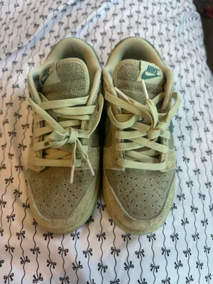 Nike Dunk Lows  thumbnail 2