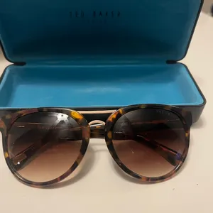 Ted Baker B645 sunglasses woman’s tortoise 55mm gradient brown sunglasses‎ thumbnail 8