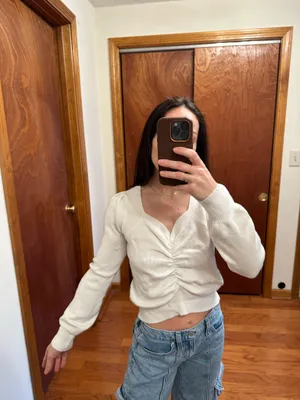 Pretty Garden White Ribbed Sweater thumbnail 2