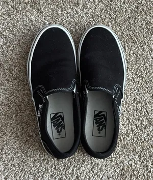 Vans Slip-On Black Women’s thumbnail 1