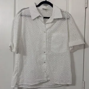 HOUSE OF CB 'Carrie' White Broderie Anglaise Shirt NWOT Size S thumbnail 4