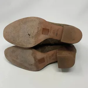 Madewell The Brenner Heel Boot in Tan‎ Suede thumbnail 10
