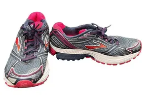 Brooks Ghost 6 wms black red walking running sneakers sz 8.5B SKU 10-705 thumbnail 1