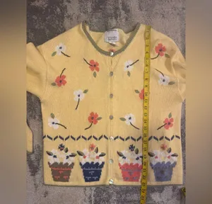 Women’s Vinatge Christopher & Banks Sweater thumbnail 6