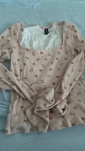 H&M Top thumbnail 2