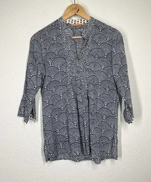 Oliphant Small S Printed Cotton Top Navy White Pleated Pintuck Tuckernuck thumbnail 1