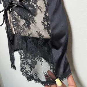 American Vintage VTG 60s Jenelle of California Women Black Lace Cami Top Sheer Tie Front Floral thumbnail 4