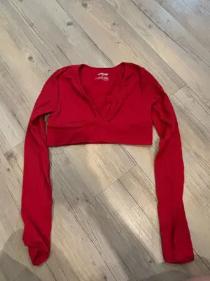 Garage Cropped Long Sleeve Top thumbnail 4