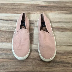 DV by Dolce Vita Women's Slip-On Sneakers Size 7 Light Blush Pink thumbnail 4