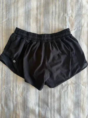 Black Lululemon Hotty Hot Shorts 2.5" Low-Rise thumbnail 2