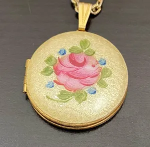 Vintage Hand-painted Flower Enamel Victorian Locket Necklace thumbnail 10