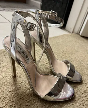 Steve Madden Metallic Silver Heels thumbnail 1