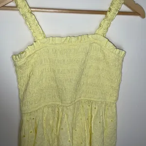 Altar’d State | NWT Yellow Mila Smocked Floral Embroidery Tank Top | Medium thumbnail 5