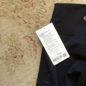 lululemon Wunder Under Lunar New Year HR 25” leggings in Black Tiger sz 0 thumbnail 7