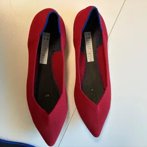Rothy's The Point Women 11 Red Knit Pointed Toe Flat Washable Sustainable Shoe thumbnail 6
