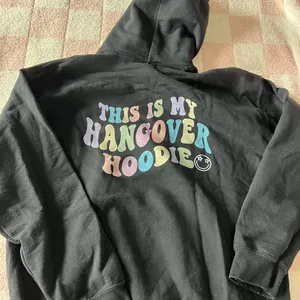 Gildan Men's Black Hoodie Sweater thumbnail 4