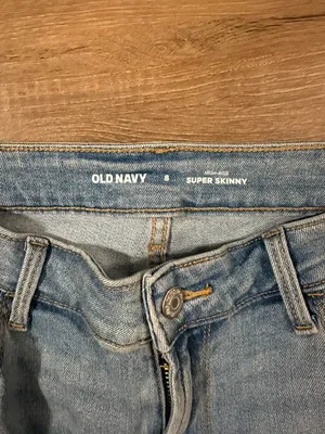 Super Skinny Jeans thumbnail 2
