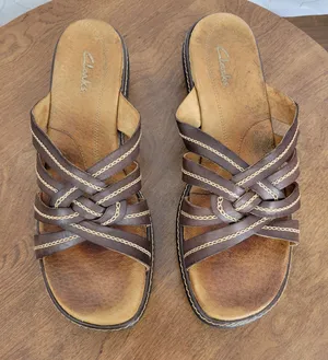 Clarks Womens Sandals Size 8M Brown Leather Open Toe Strappy Slip Ons 72678 thumbnail 1